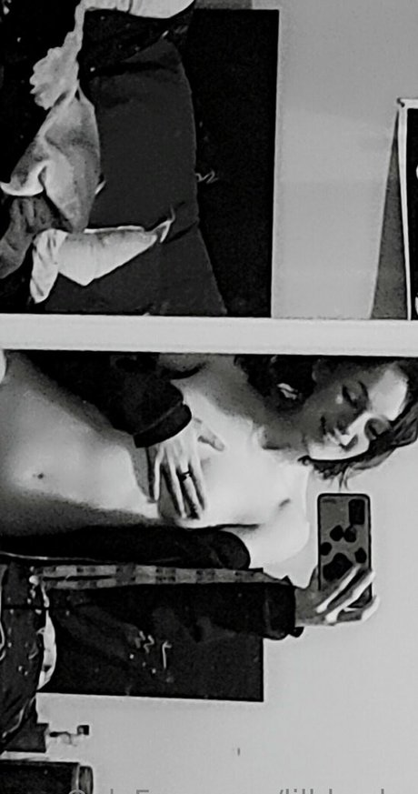 Naakte gelekte OnlyFans-foto van Lilbbysky