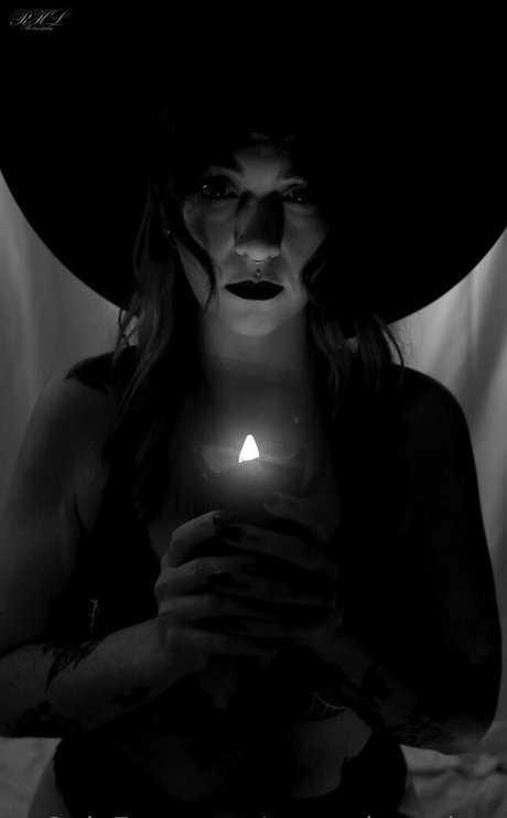 Mourningglory OnlyFans泄露裸照