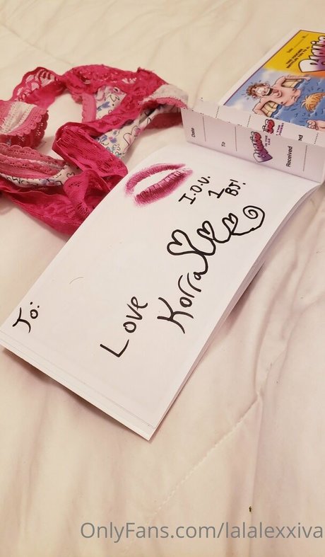 Alasti lekkinud OnlyFans-i pilt Lalalexxiva