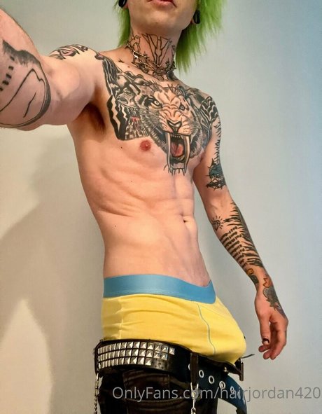 Alasti lekkinud OnlyFans-i pilt Hairjordan420