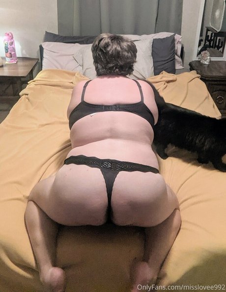 Naakte gelekte OnlyFans-foto van Misslovee992