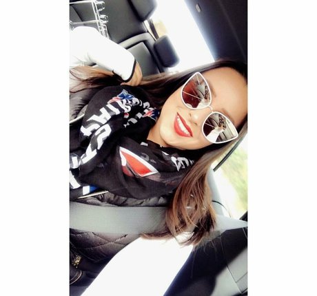 Nacktes geleaktes OnlyFans-Foto von Lizzy Maguire