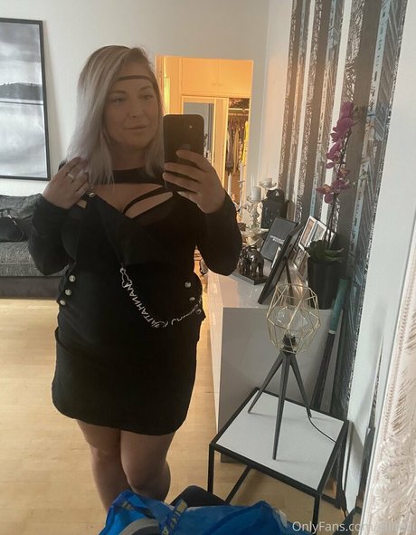 Foto desnuda filtrada de OnlyFans de Ellitelli