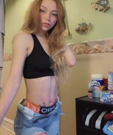 Nahá fotka uniklých OnlyFans od Snowbunnykassy