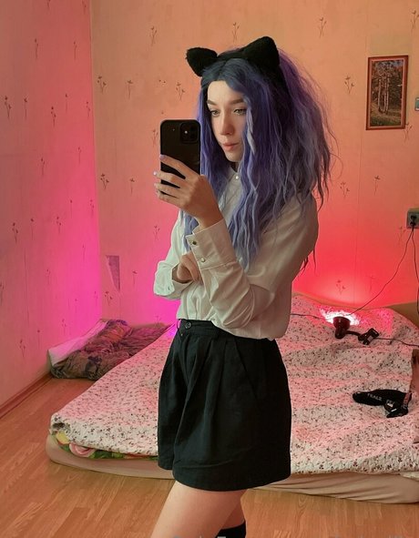 Alasti lekkinud OnlyFans-i pilt Whoisellie