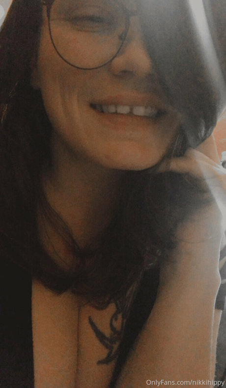 Naakte gelekte OnlyFans-foto van Nikkihippy