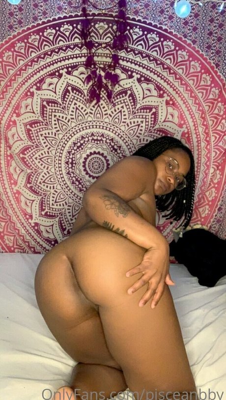 Nacktes geleaktes OnlyFans-Foto von Pisceanbby