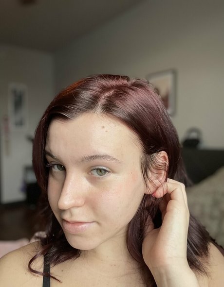 Alasti lekkinud OnlyFans-i pilt Magnoliahoneypot