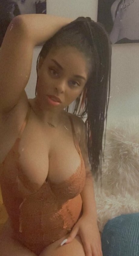 Naken lekkede OnlyFans-bilde av Byefavsen