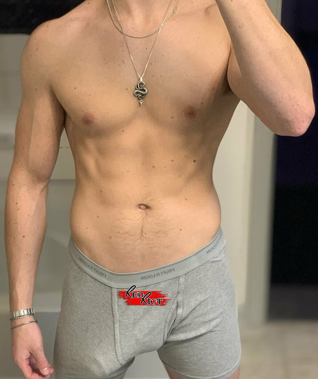 OnlyFans-model Redriotfree