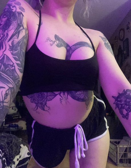 Alasti lekkinud OnlyFans-i pilt Vexcherry