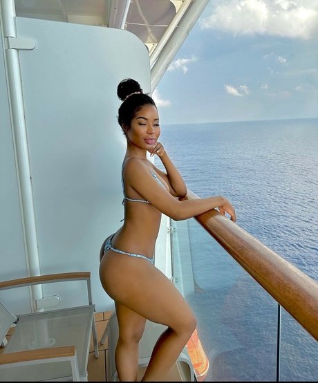 Photo nue de fuite OnlyFans de Ninarari