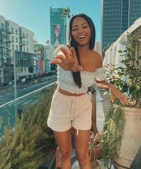 Nacktes geleaktes OnlyFans-Foto von Camille Hyde