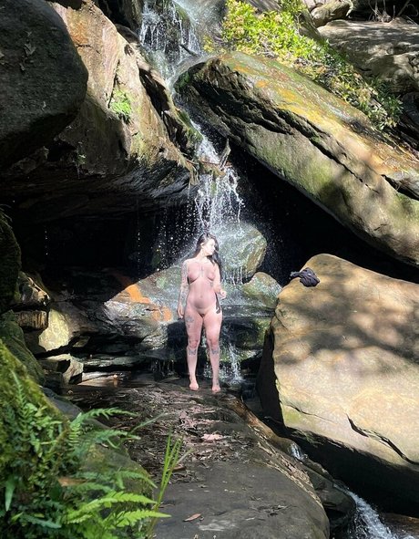 Valkyrie May OnlyFansリークヌード写真