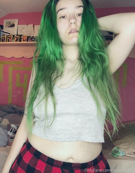 Foto di nudo di fuga di OnlyFans di Pixxxiebelle