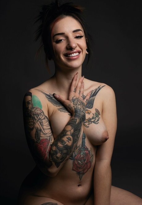 Naken läckt OnlyFans-bild av Prvega