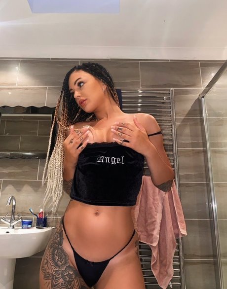 Emilypaigexx OnlyFans泄露裸照