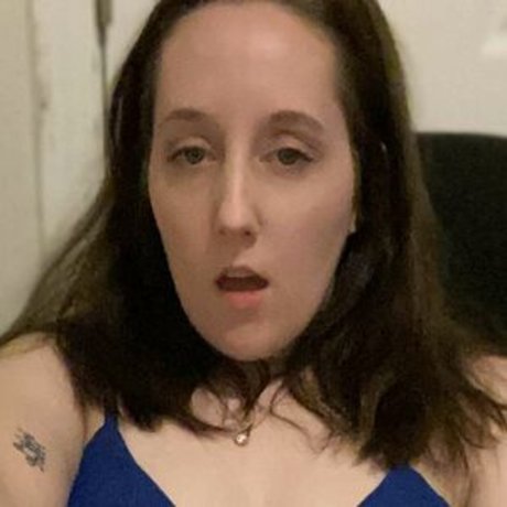 Nacktes geleaktes OnlyFans-Foto von Iswallow