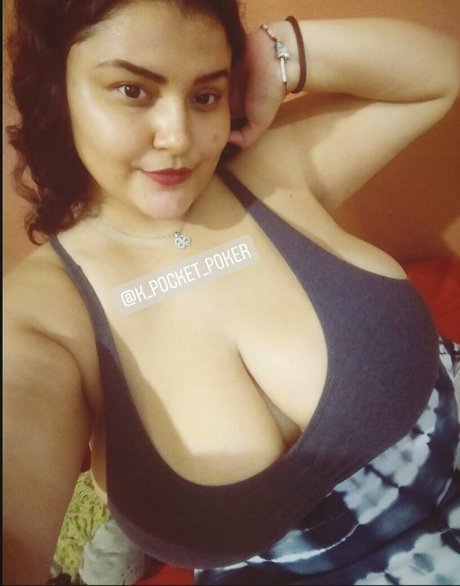 Nacktes geleaktes OnlyFans-Foto von China Pocket