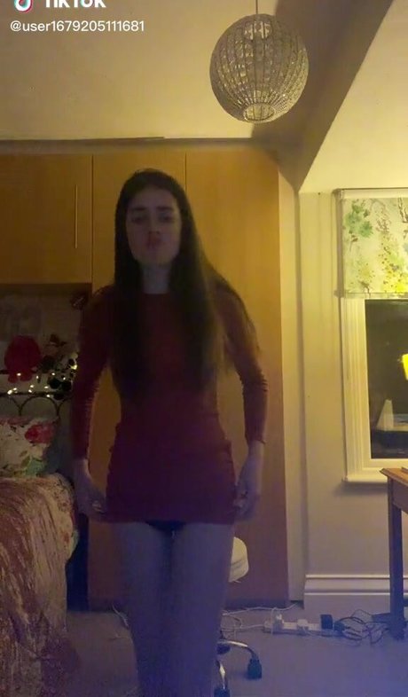 Nacktes geleaktes OnlyFans-Foto von Mel Hock