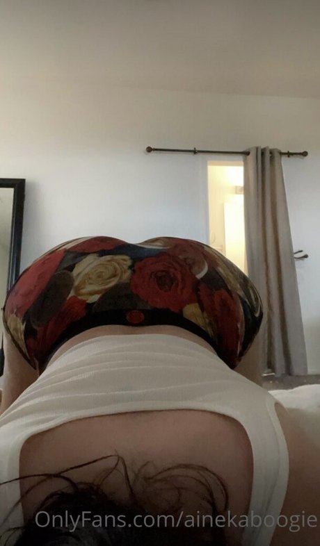 Nacktes geleaktes OnlyFans-Foto von Ainek