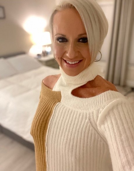 Foto di nudo di fuga di OnlyFans di Savannahrider1