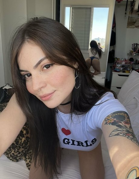 Nahá fotka uniklých OnlyFans od Gingermaya