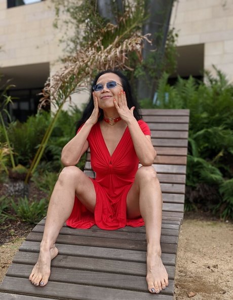 Naken läckt OnlyFans-bild av Planet Qun