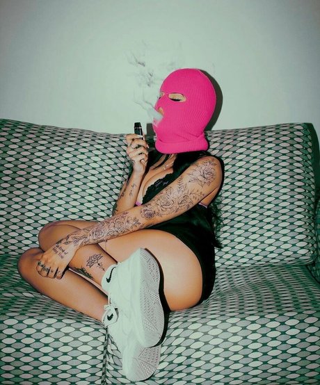 Foto di nudo di fuga di OnlyFans di Mah Tavares