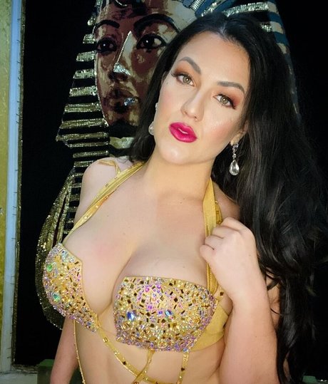 Foto desnuda filtrada de OnlyFans de Luxie Zahra