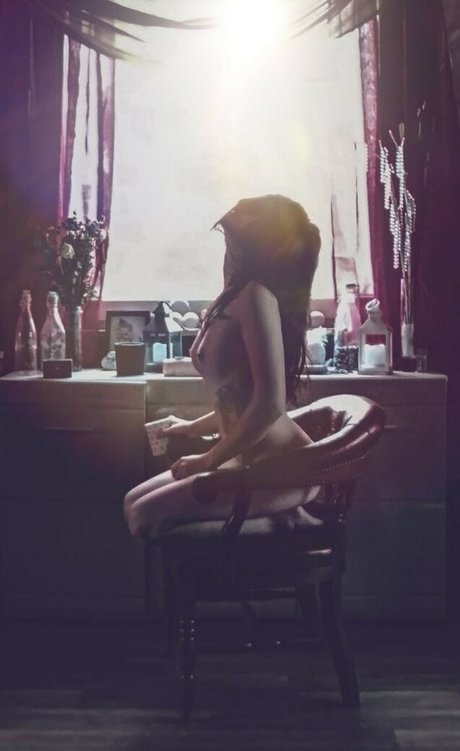 Nacktes geleaktes OnlyFans-Foto von Madame Any