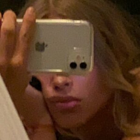 Alasti lekkinud OnlyFans-i pilt Mayamoneyshot