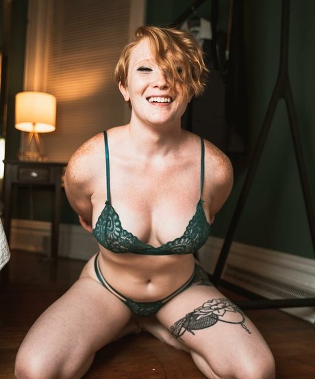 Izzabella Robbins naked leaks OnlyFans pic