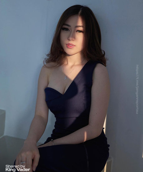 Foto desnuda filtrada de OnlyFans de Felicia Carissa