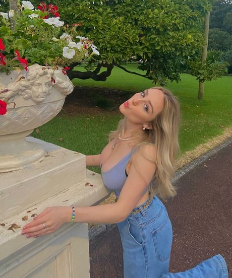 Foto di nudo di fuga di OnlyFans di Ruby Pearl Esler