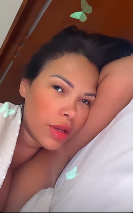 Naken lekkede OnlyFans-bilde av Ariadna Arantes
