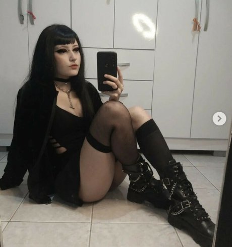 Naken lekkede OnlyFans-bilde av Nebulaee