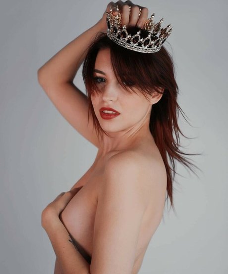 Обнаженная фотография утечки OnlyFans от Kaya Solo