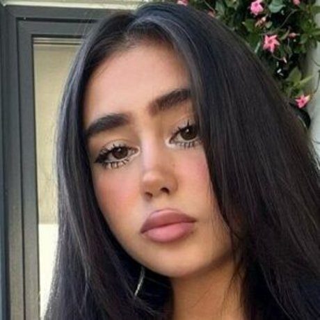 Maybexlin OnlyFansリークヌード写真