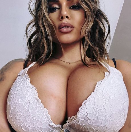 Naken läckt OnlyFans-bild av Laragarcia168