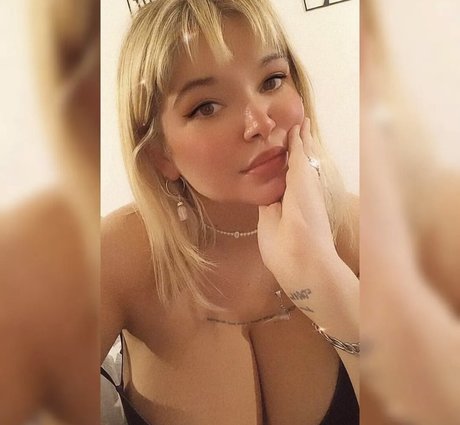 Clemenbujazha naked leaks OnlyFans pic