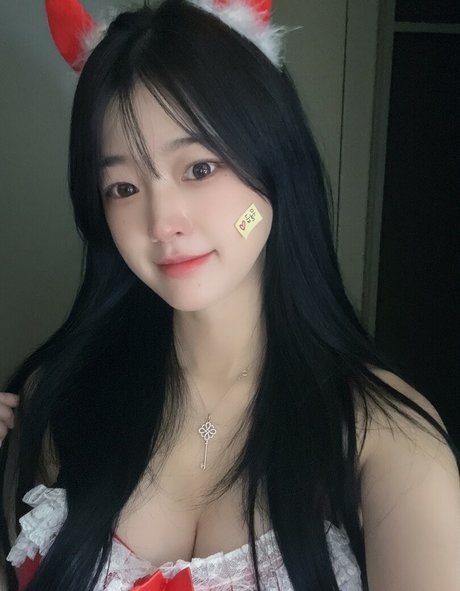 Naakte gelekte OnlyFans-foto van Moonwol0614