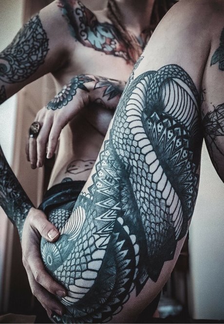 Naken lekkede OnlyFans-bilde av Tory Inve