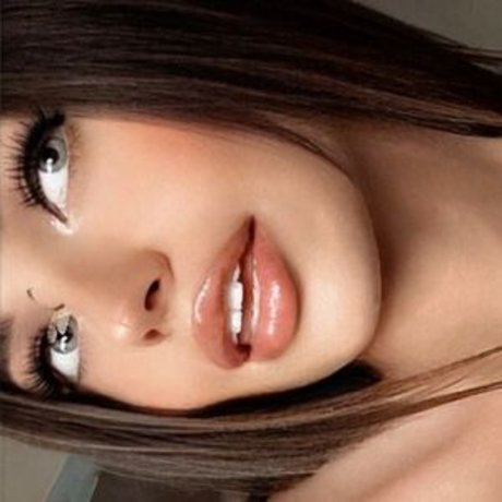 Alasti lekkinud OnlyFans-i pilt Babyspice