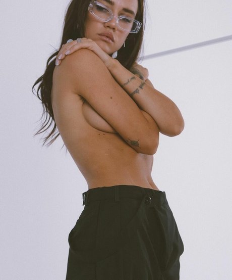 Photo nue de fuite OnlyFans de Madeleyn Kurg