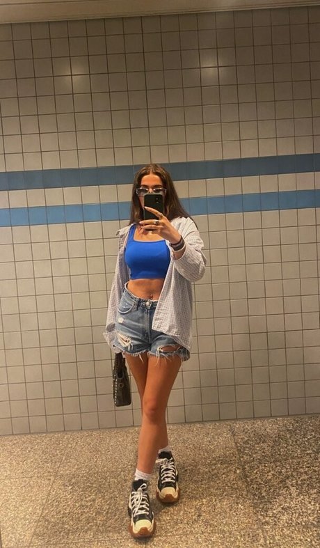 Naakte gelekte OnlyFans-foto van Dumps