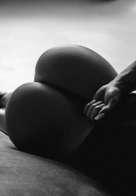 Nacktes geleaktes OnlyFans-Foto von Daria Shuer