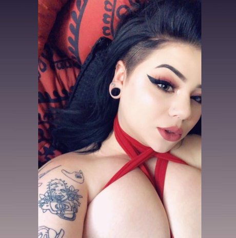 Spooky OnlyFansリークヌード写真