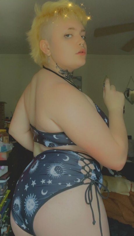 Обнаженная фотография утечки OnlyFans от Aster Onyx