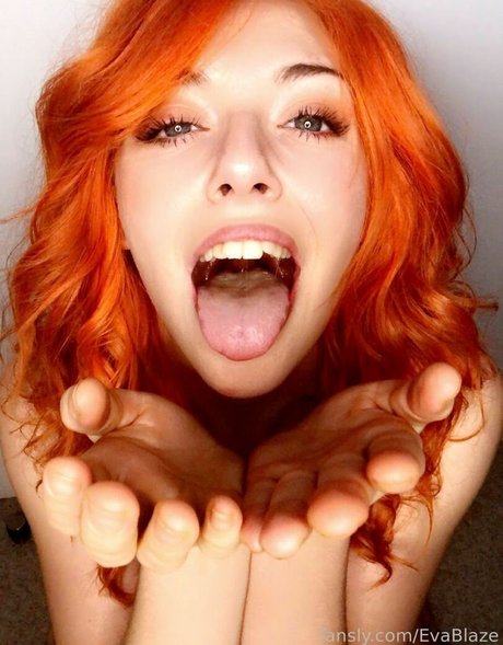 Nahá fotka uniklých OnlyFans od Eva Blaze